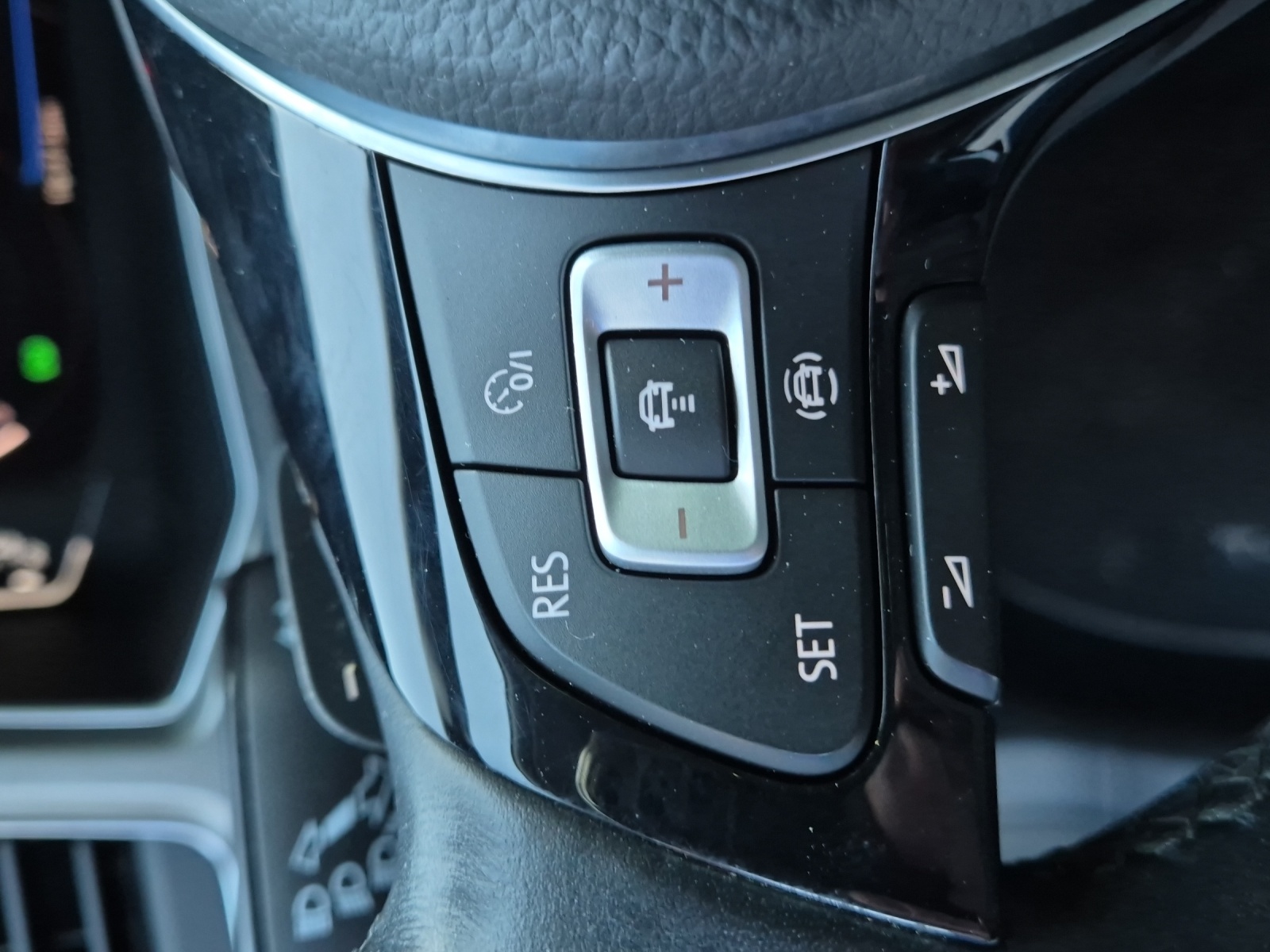 VW T-Roc 1.5 TSI EVO Advance DSG-image-13