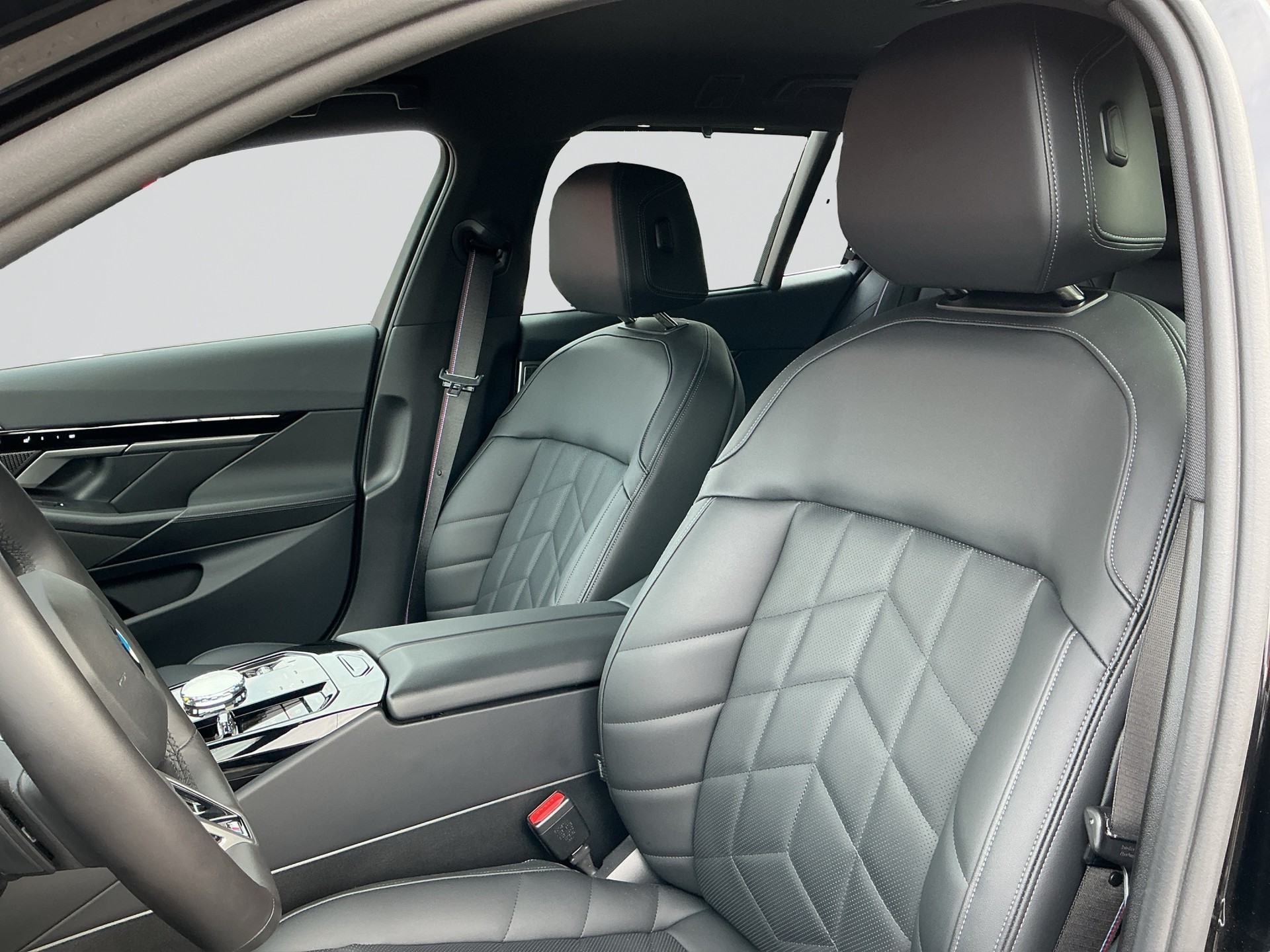 BMW 520d sDrive 48V Touring M Sport Pro Steptronic / Bowers & Wilkins-image-8