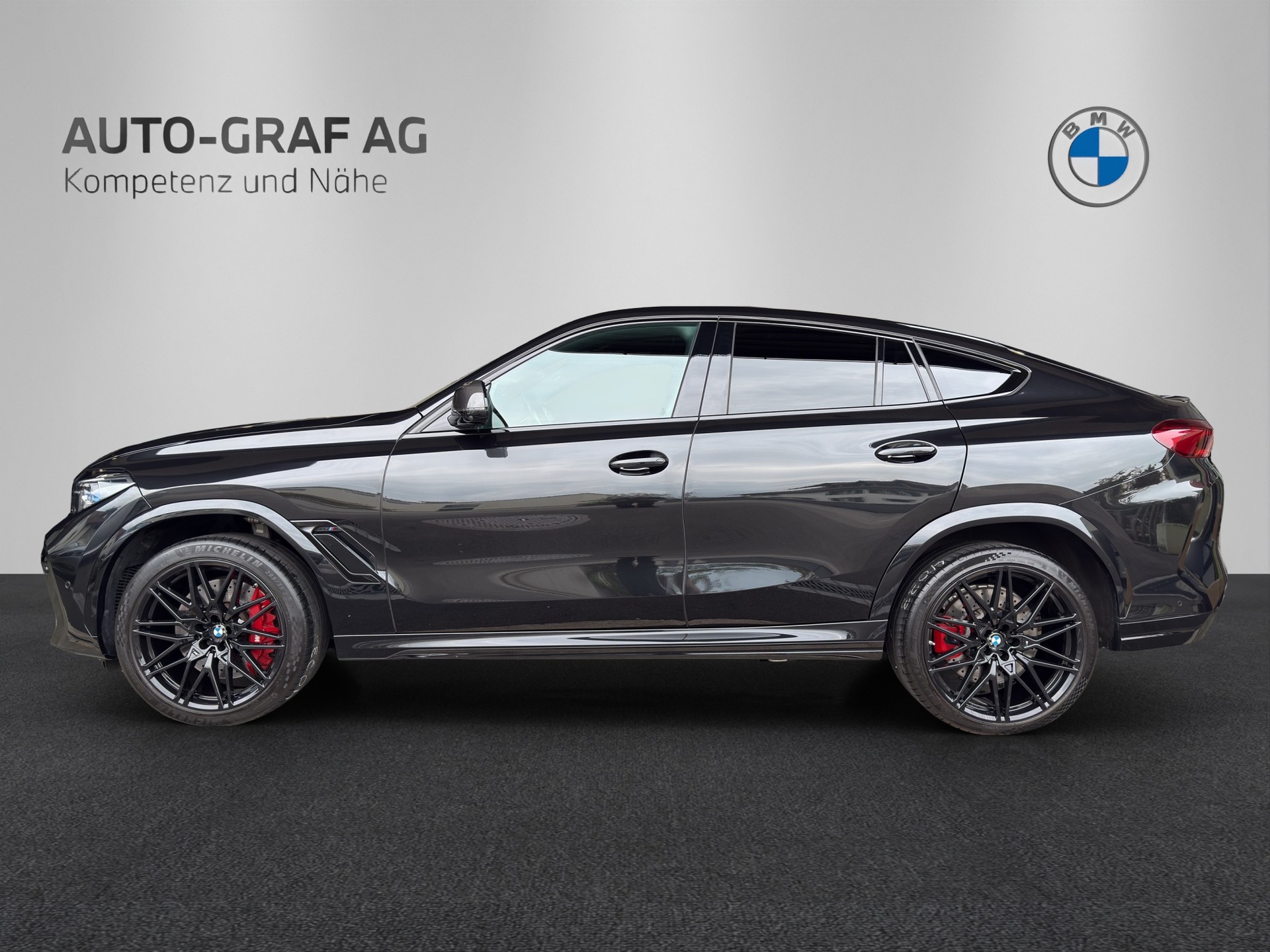 BMW X6 F96 M Competition-showroom-element-1