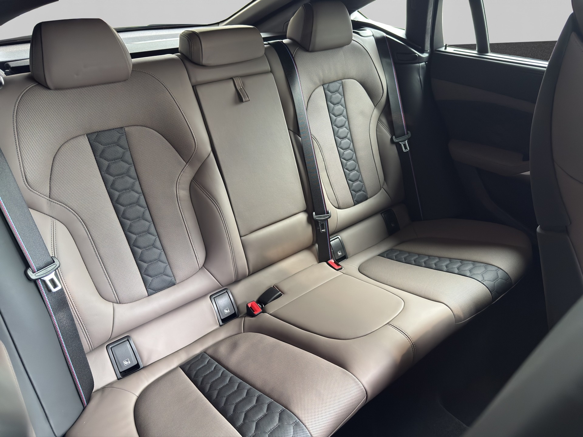 BMW X6 F96 M Competition-image-19