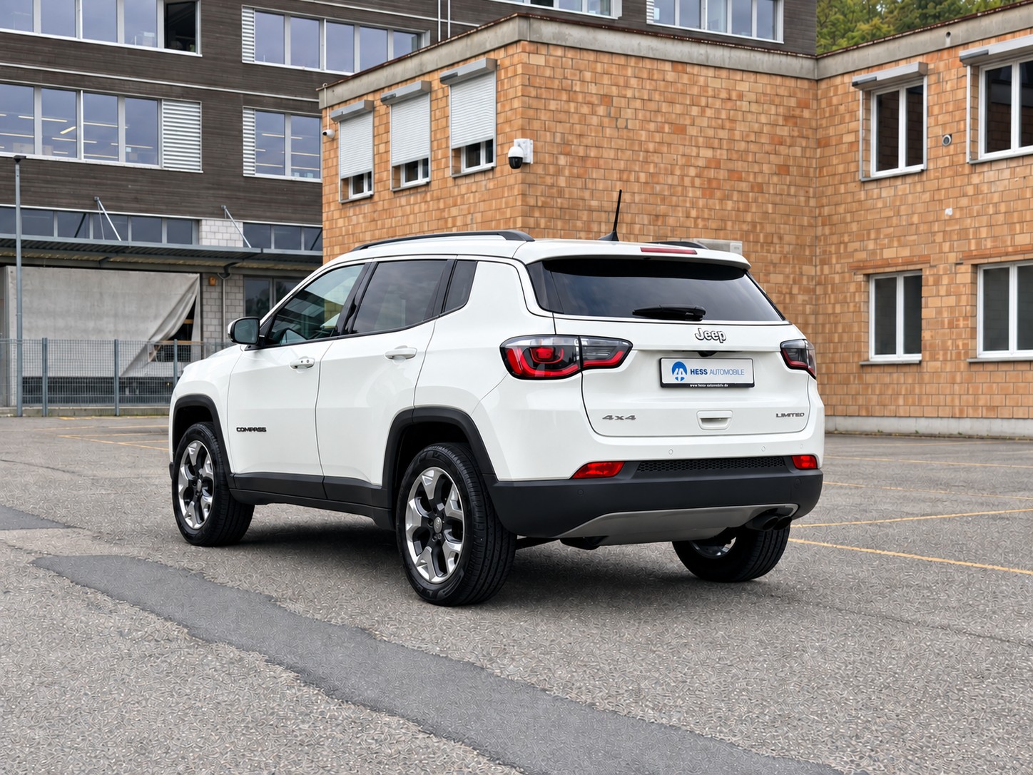 JEEP Compass 1.4 Turbo Limited AWD 9ATX-image-14