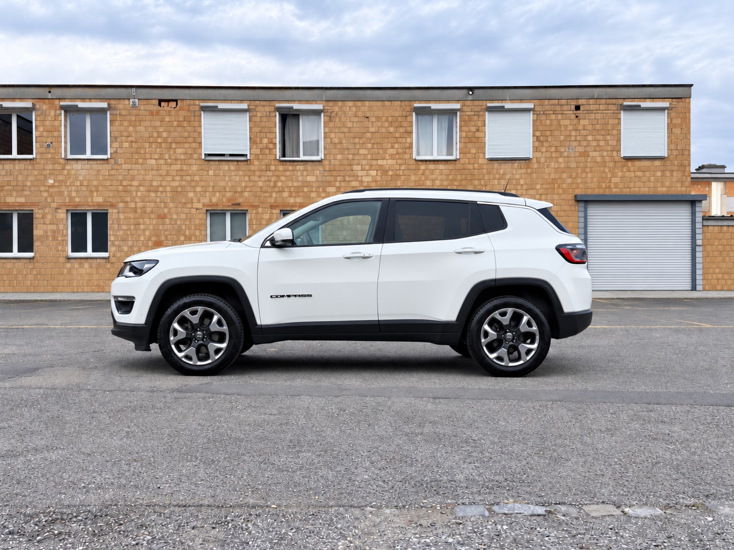 JEEP Compass 1.4 Turbo Limited AWD 9ATX-image-13