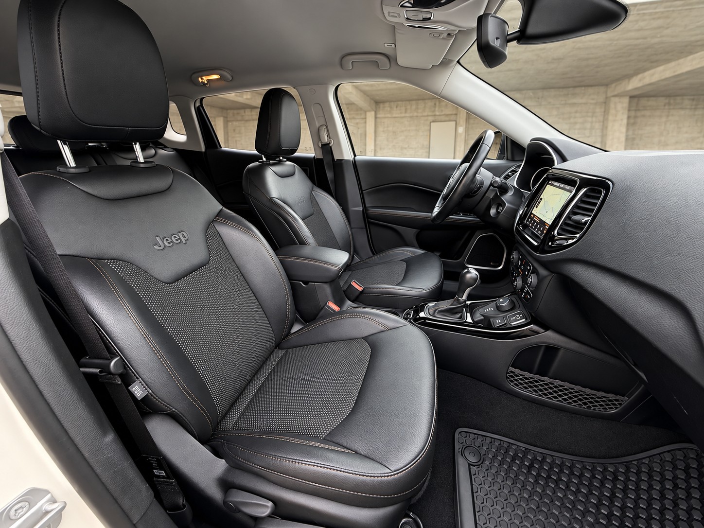JEEP Compass 1.4 Turbo Limited AWD 9ATX-image-7