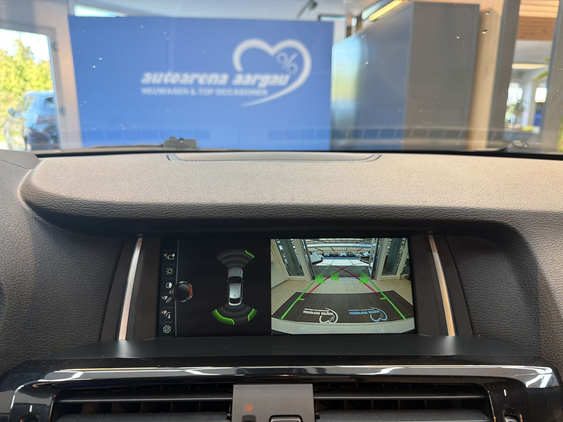 BMW X4 xDrive 35d 313PS Steptronic-Automat-image-9