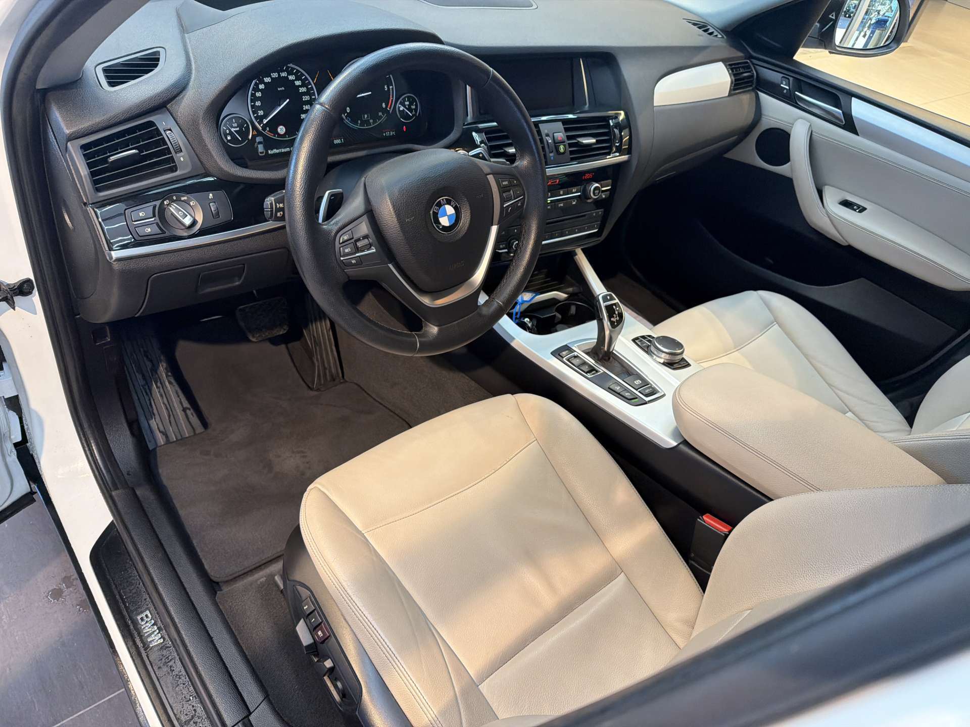 BMW X4 xDrive 35d 313PS Steptronic-Automat-image-5