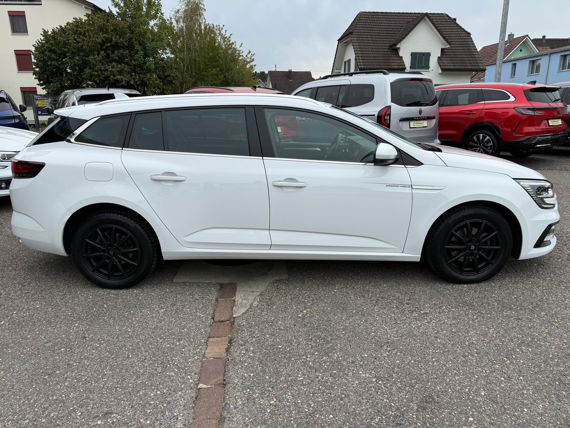 RENAULT Mégane Grandtour 1.3 16V Turbo Techno EDC-image-6