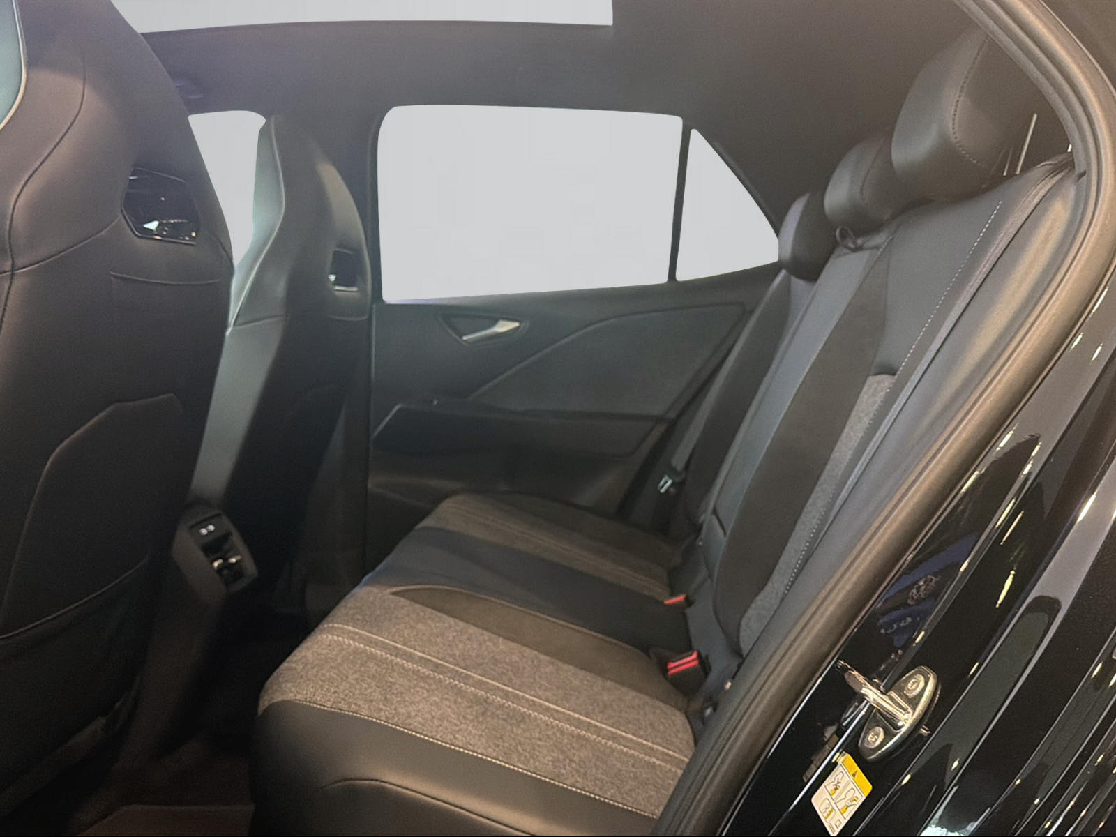VW ID.3 Neo 58 kWh 190 PS Style-image-8