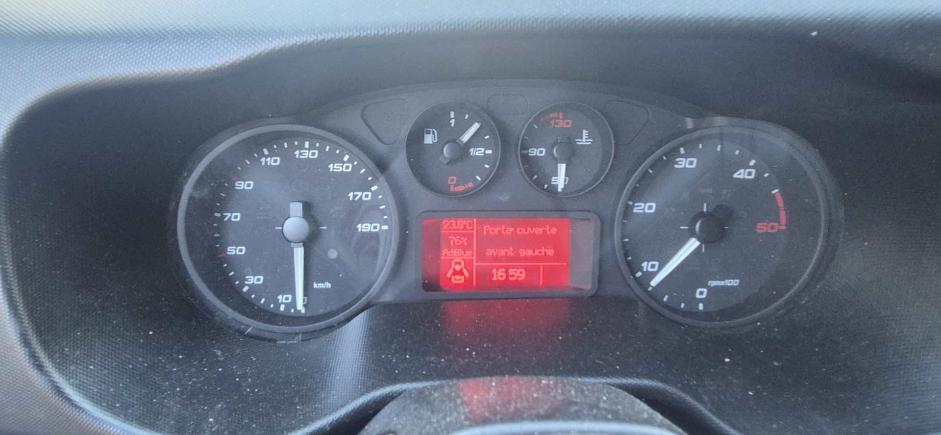 IVECO 3.0 HPI 180-image-4