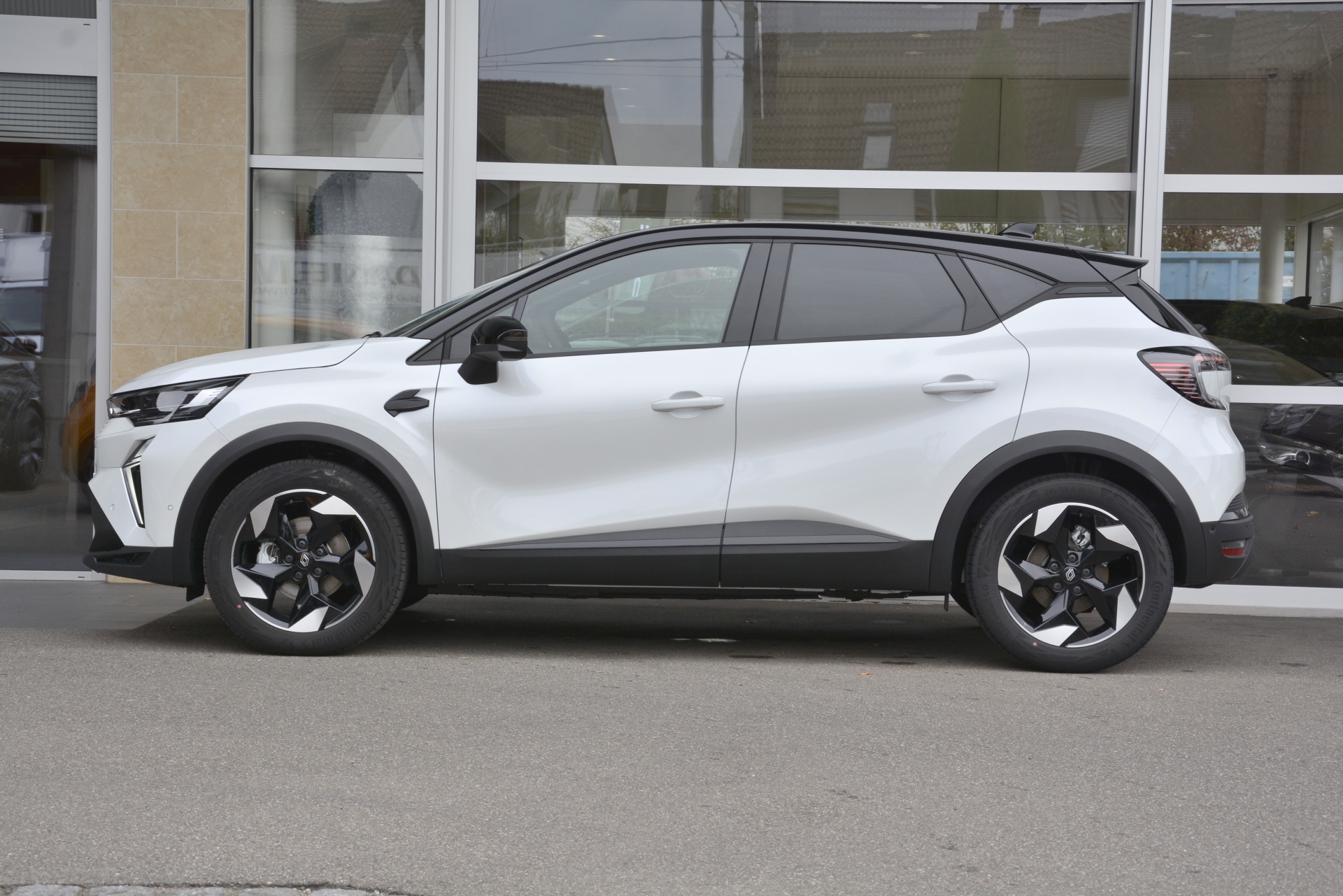 RENAULT CAPTUR techno full hybrid E-Tech 160-image-2
