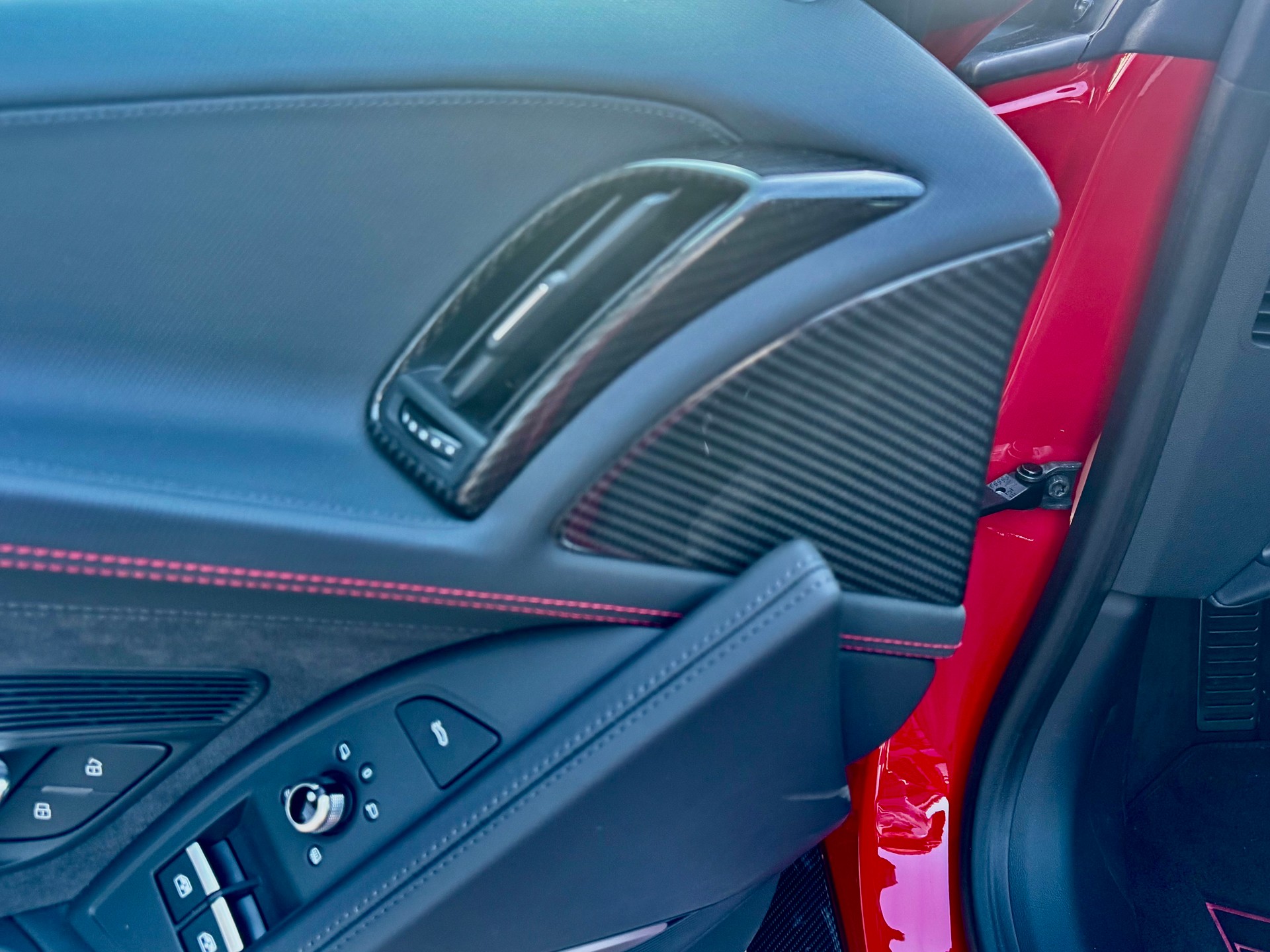 AUDI R8 Coupé GT No 110/333 (collector)-image-14
