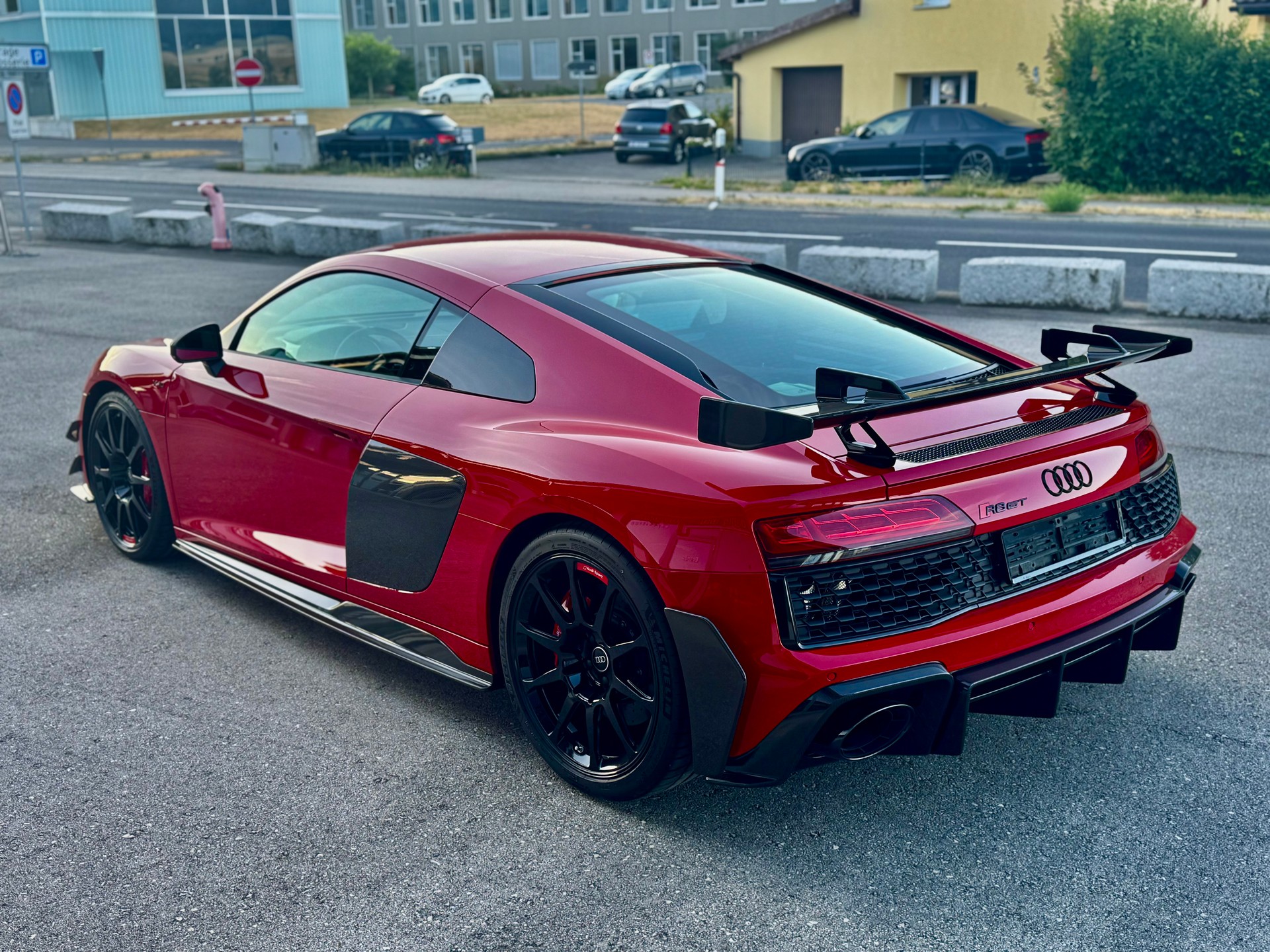 AUDI R8 Coupé GT No 110/333 (collector)-image-4