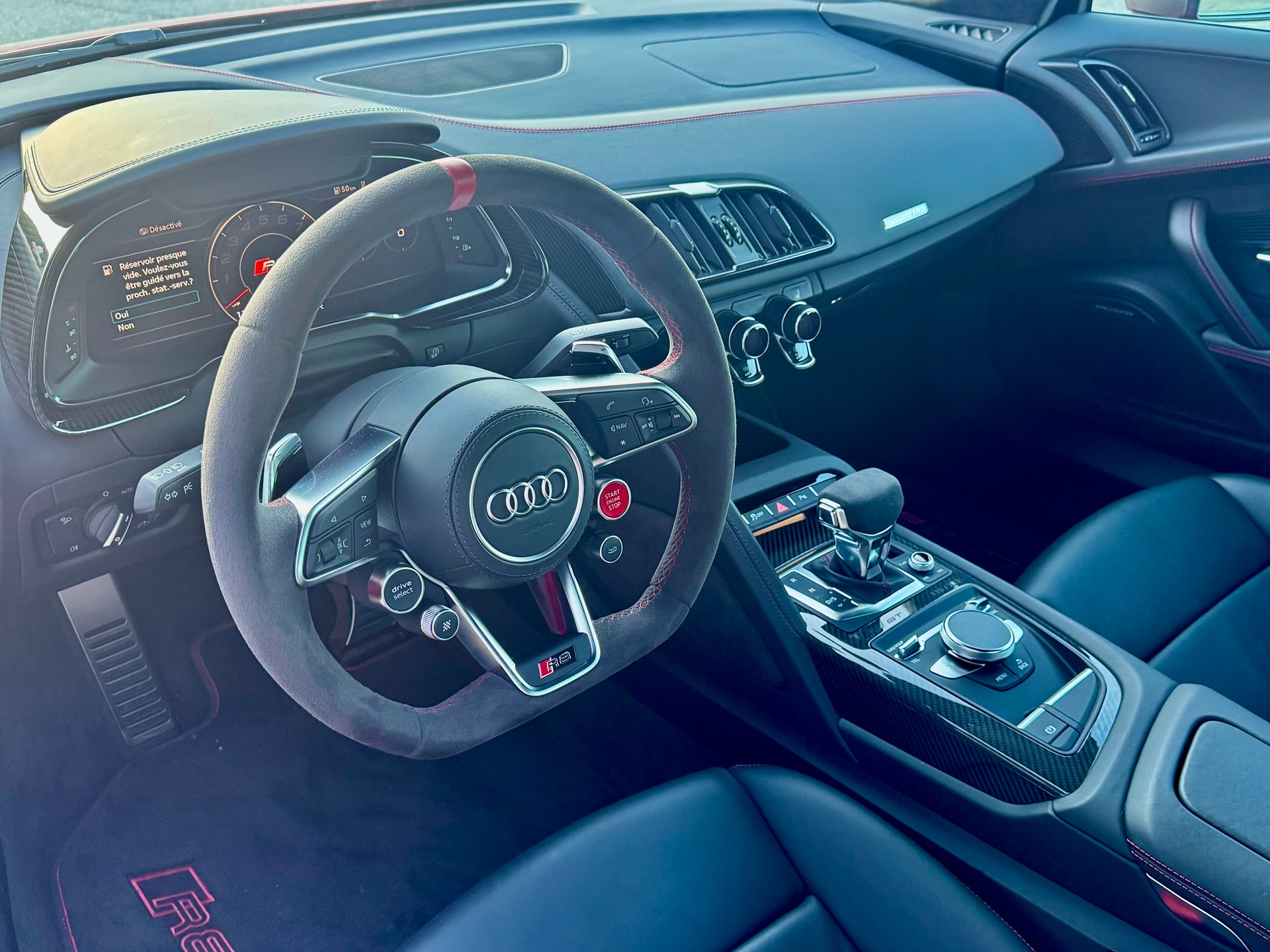 AUDI R8 Coupé GT No 110/333 (collector)-image-10