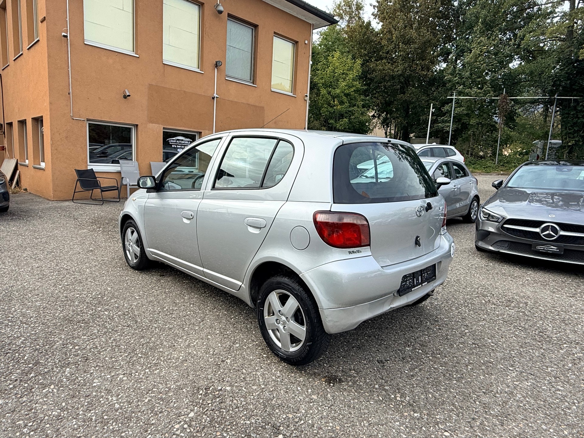 TOYOTA Yaris 1.3 Linea Sol-image-7