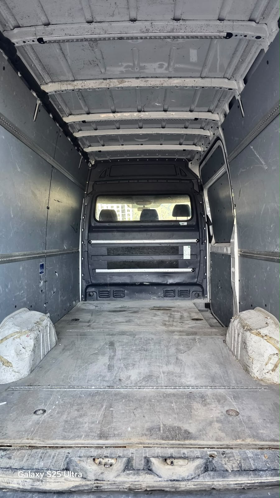 VW Crafter 35L 2.0 TDI-image-7