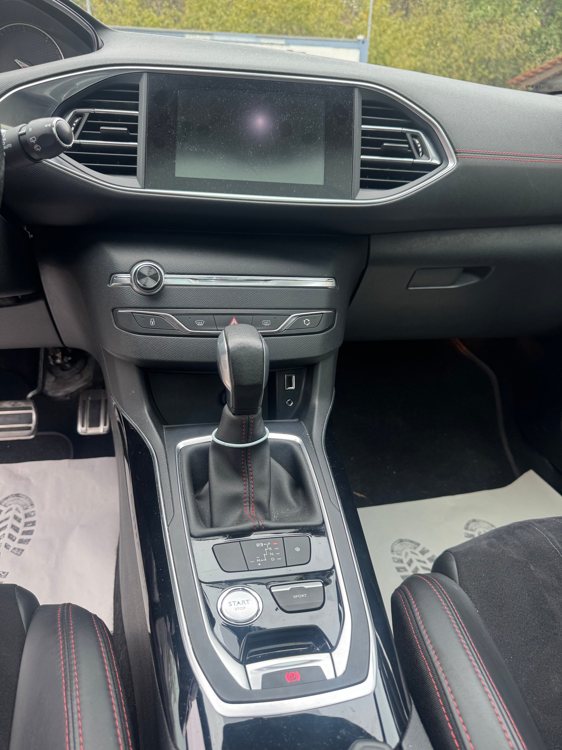 PEUGEOT 308 SW 2.0 BlueHDI GT Automatic-image-10