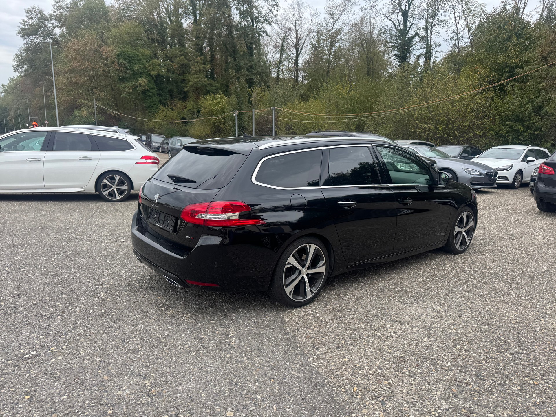 PEUGEOT 308 SW 2.0 BlueHDI GT Automatic-image-4