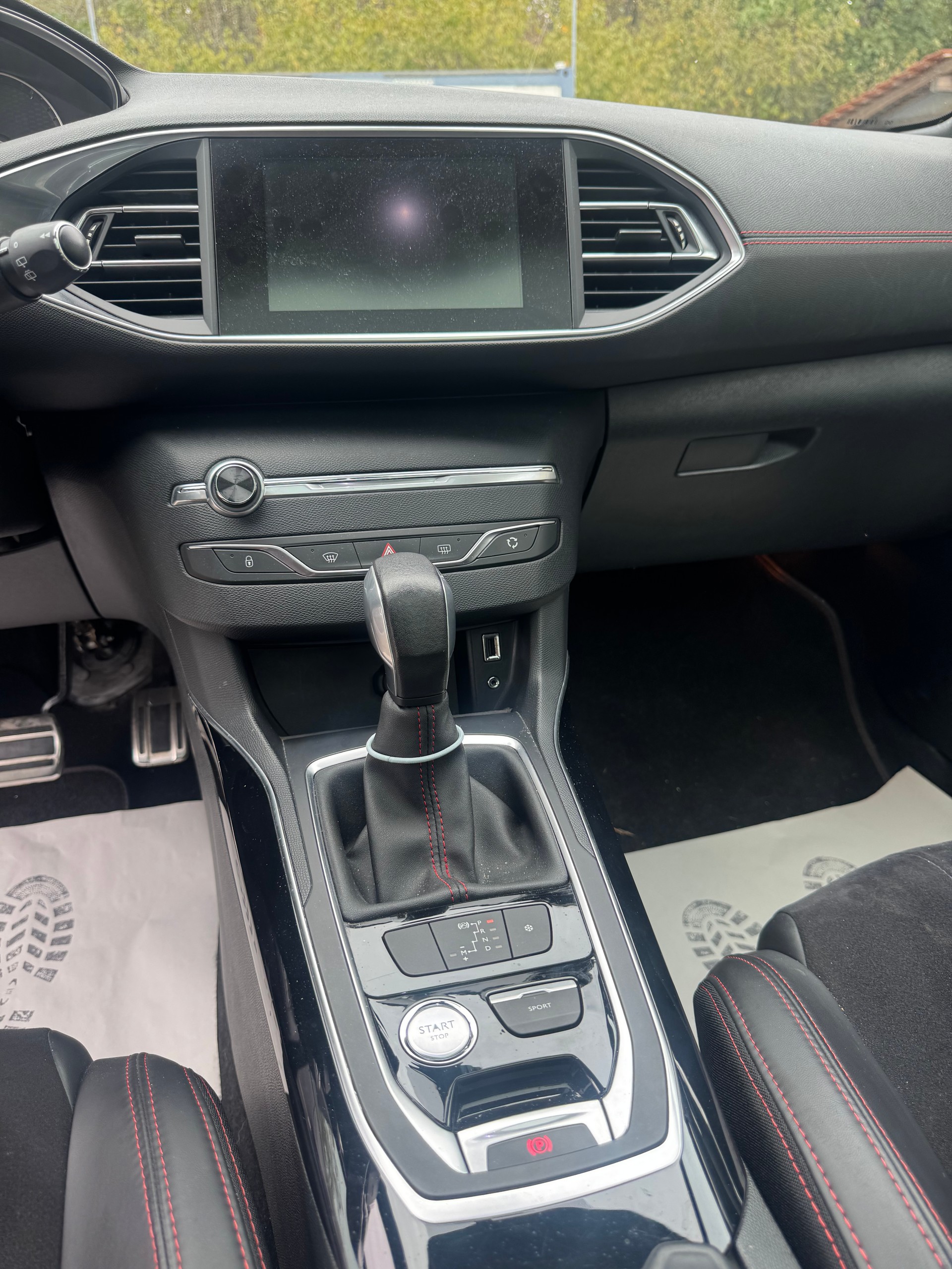 PEUGEOT 308 SW 2.0 BlueHDI GT Automatic-image-11