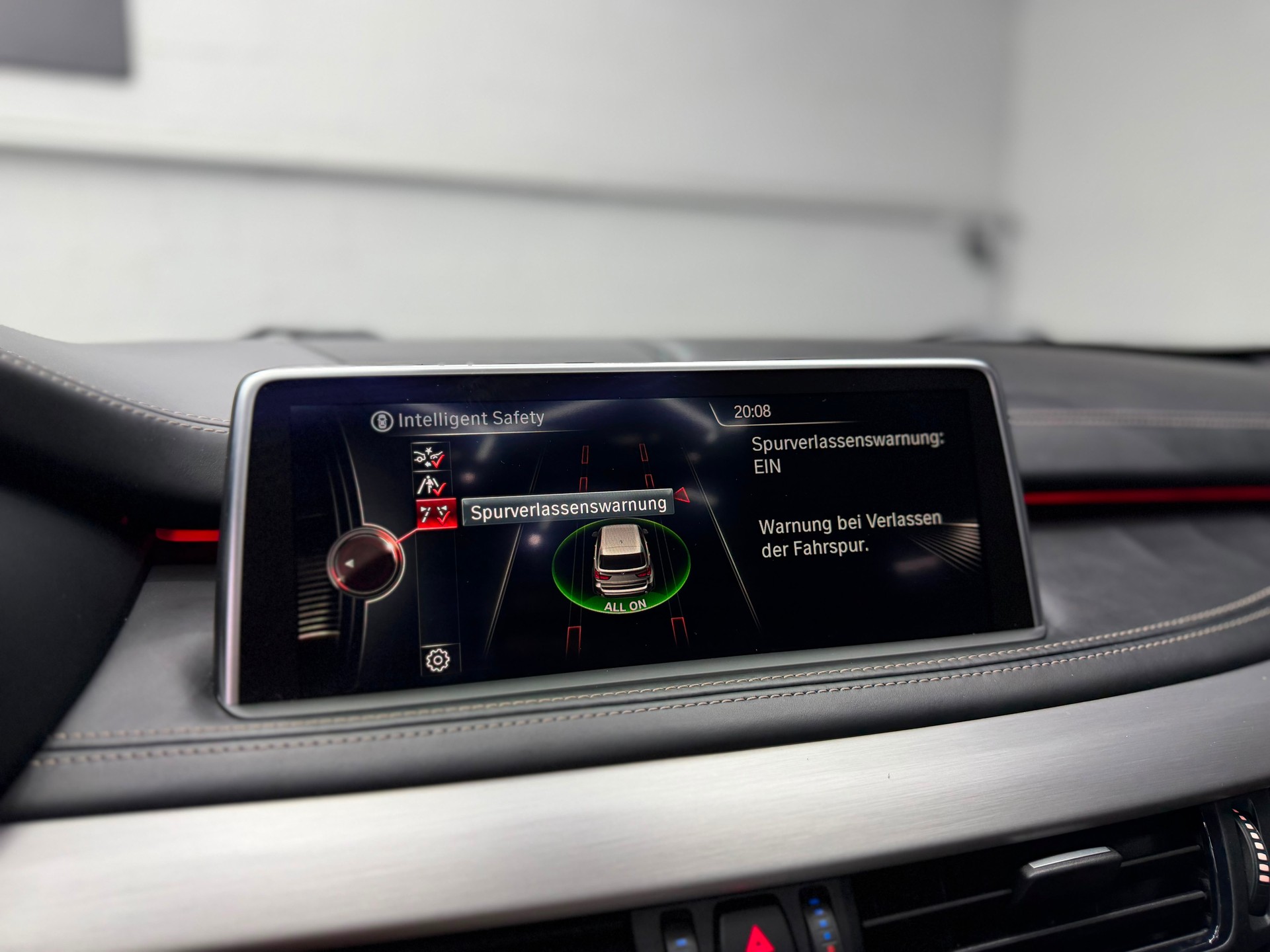 BMW X5 xDrive M50d Steptronic M-Paket | Panorama Dach | Harman/Kardon | Head-Up | 360° Kamera-image-25