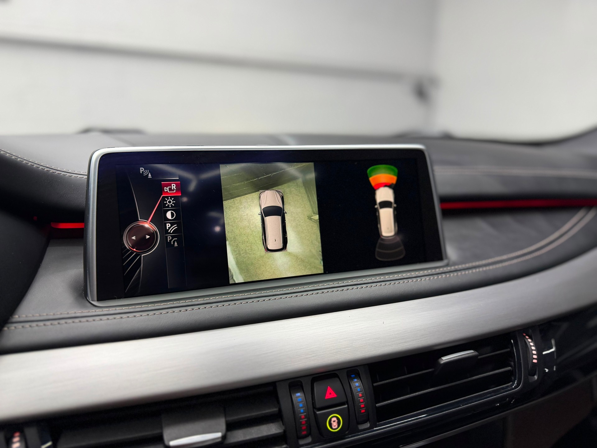 BMW X5 xDrive M50d Steptronic M-Paket | Panorama Dach | Harman/Kardon | Head-Up | 360° Kamera-image-21