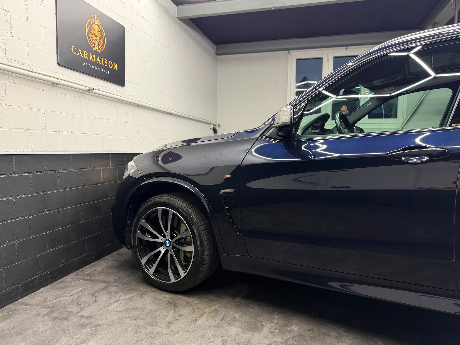 BMW X5 xDrive M50d Steptronic M-Paket | Panorama Dach | Harman/Kardon | Head-Up | 360° Kamera-image-11