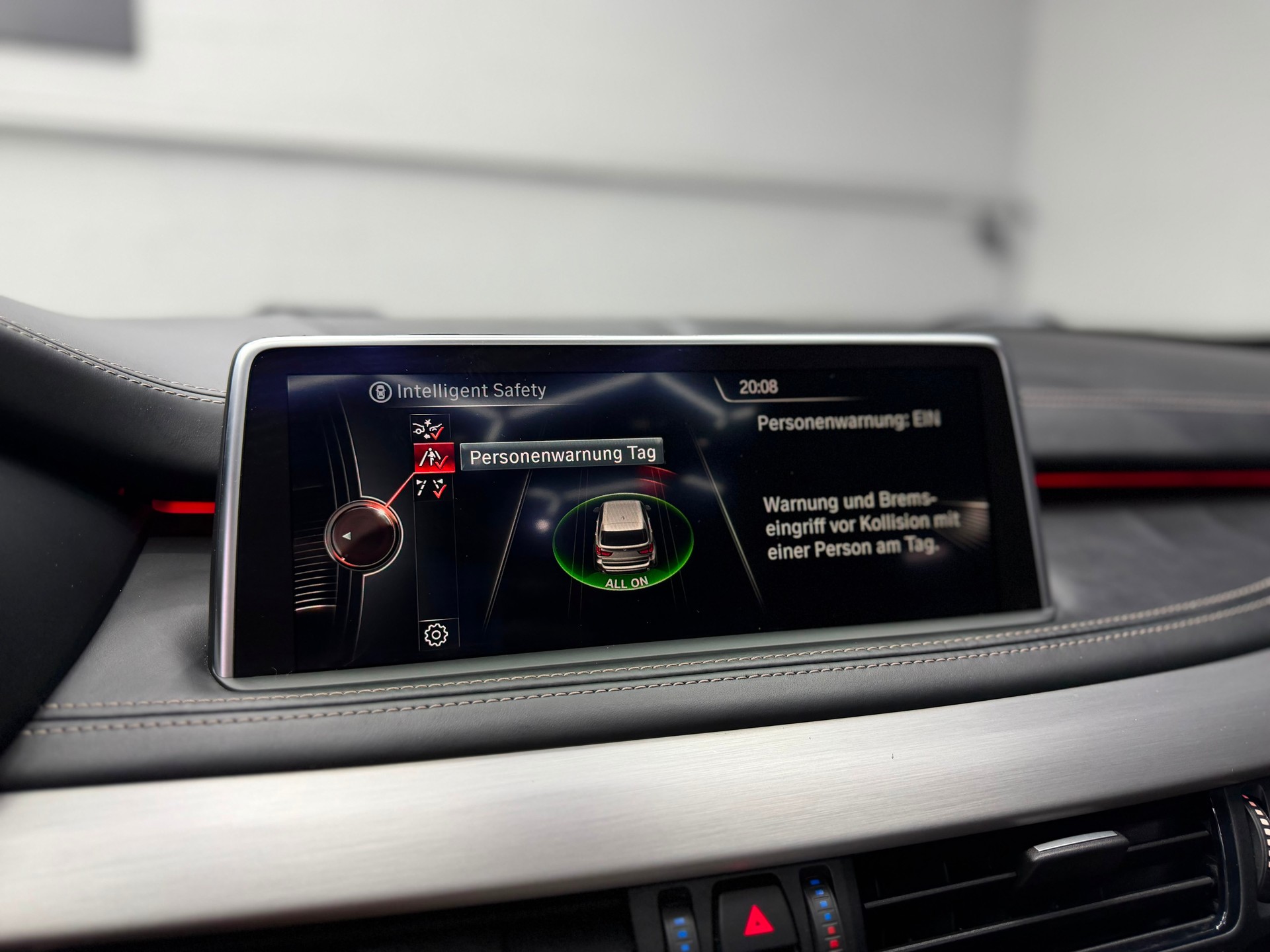 BMW X5 xDrive M50d Steptronic M-Paket | Panorama Dach | Harman/Kardon | Head-Up | 360° Kamera-image-26