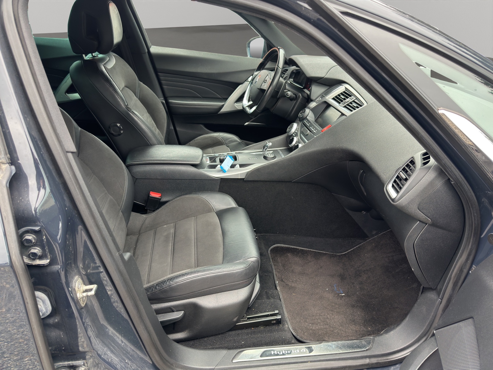 DS AUTOMOBILES DS 5 HYbrid4 200 Faubourg Addict EGS6-image-10