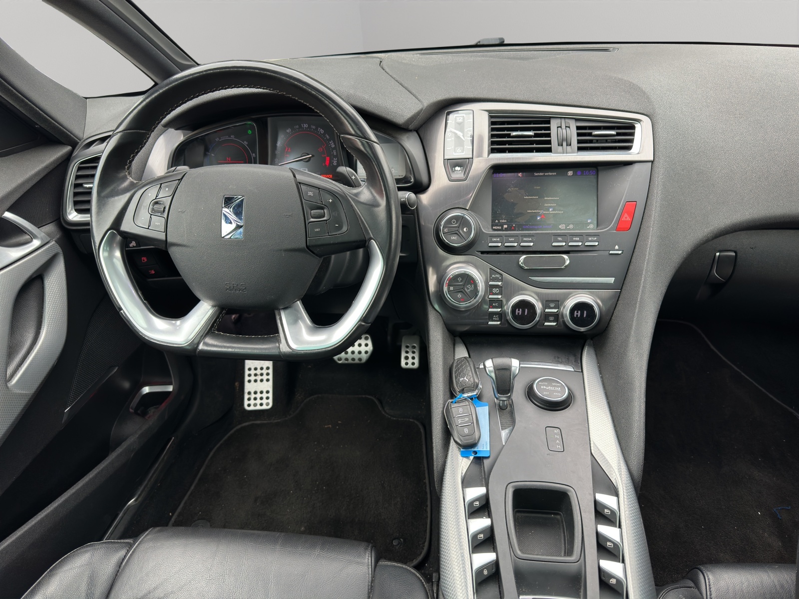 DS AUTOMOBILES DS 5 HYbrid4 200 Faubourg Addict EGS6-image-8