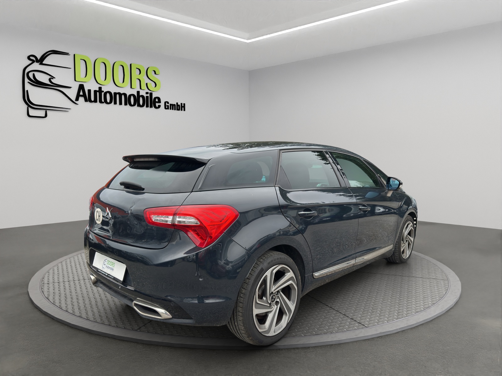 DS AUTOMOBILES DS 5 HYbrid4 200 Faubourg Addict EGS6-image-3