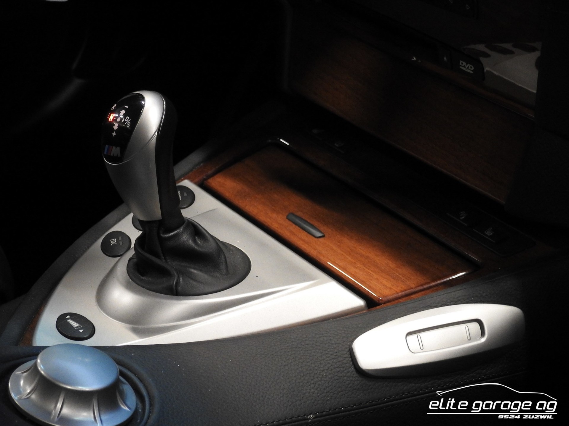 BMW M6-image-9