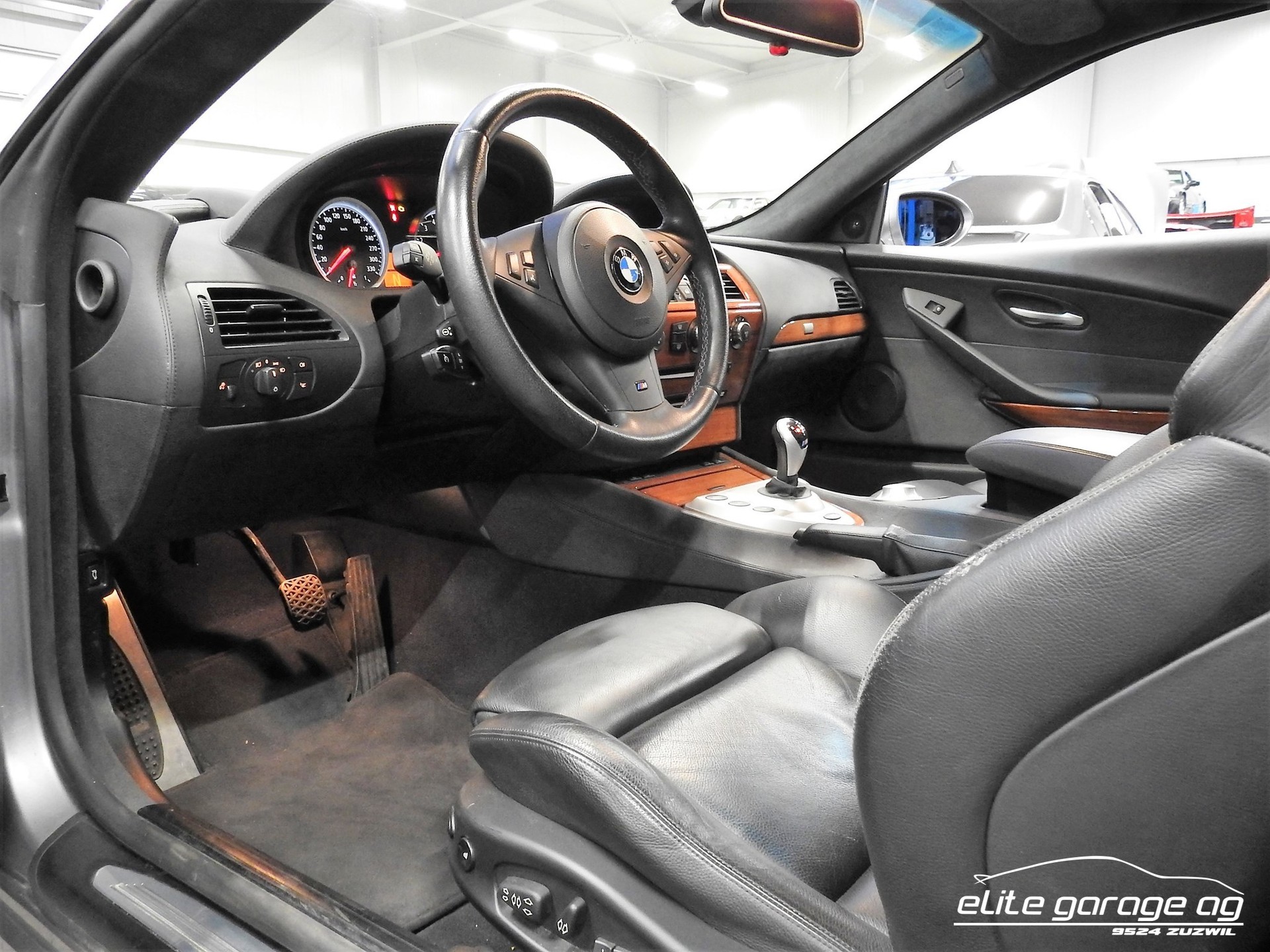 BMW M6-image-10