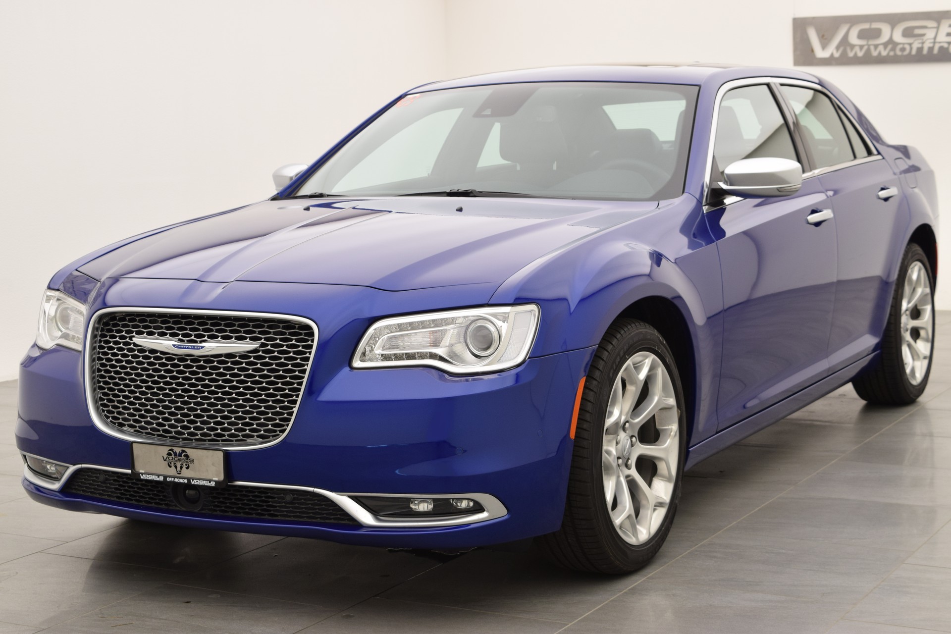 CHRYSLER 300C 5.7 V8-image-1
