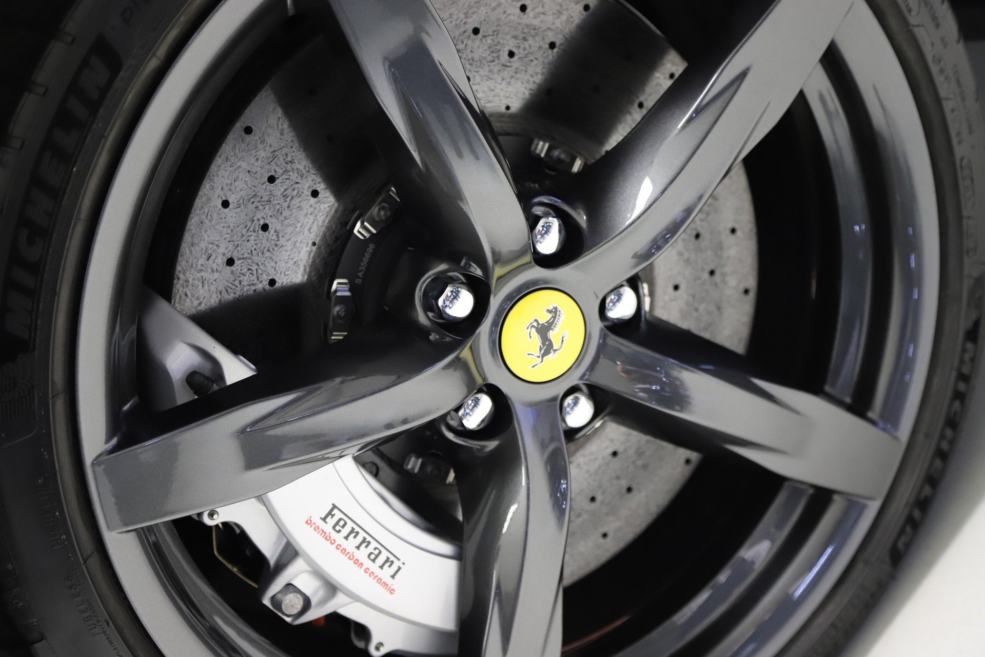 FERRARI GTC 4 Lusso T-image-8