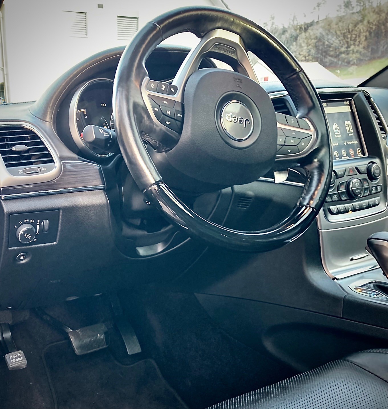 JEEP Grand Cherokee 3.0 CRD Overland Automatic-image-5