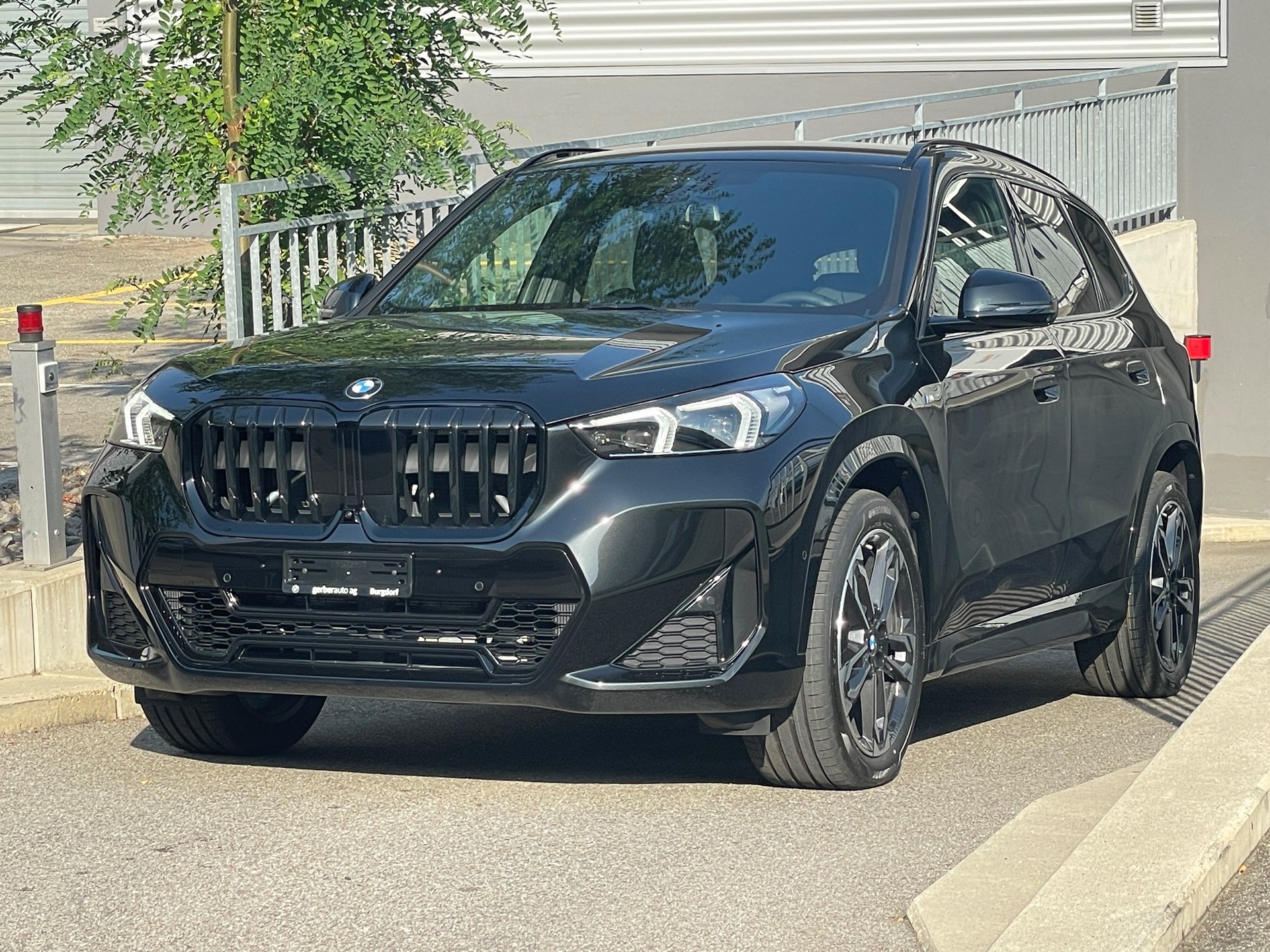 BMW X1 xDrive 23d 48V M Sport-image-6
