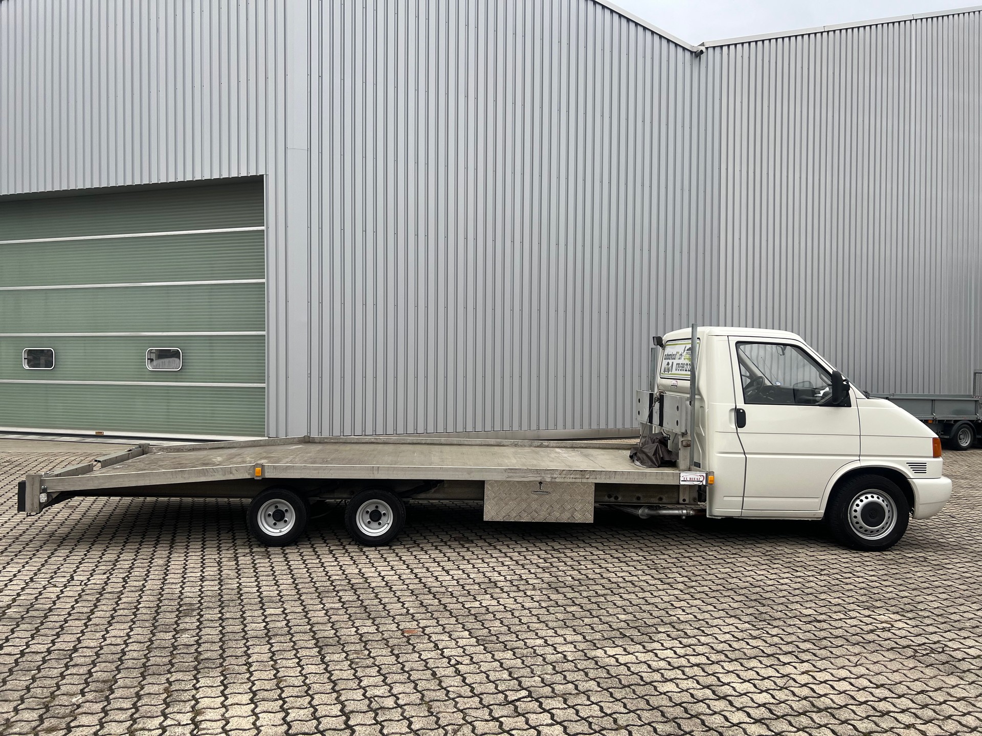 VW T4-showroom-element-1