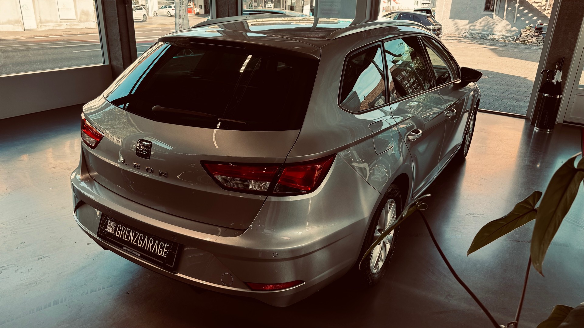 SEAT Leon ST 1.6 TDI CR Style DSG-image-5