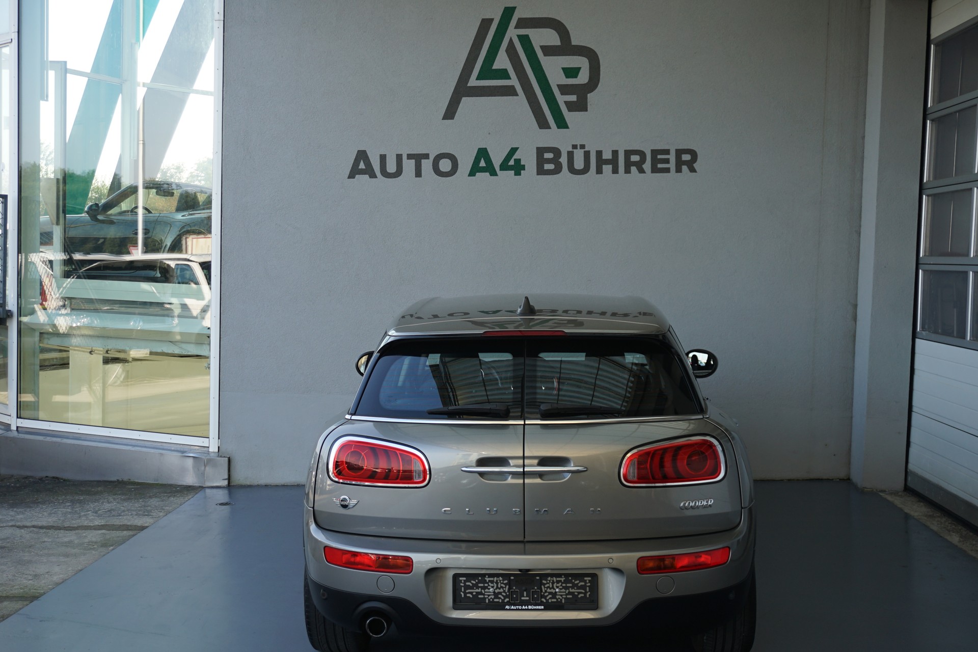 MINI Clubman Cooper 136PS Automat-image-12