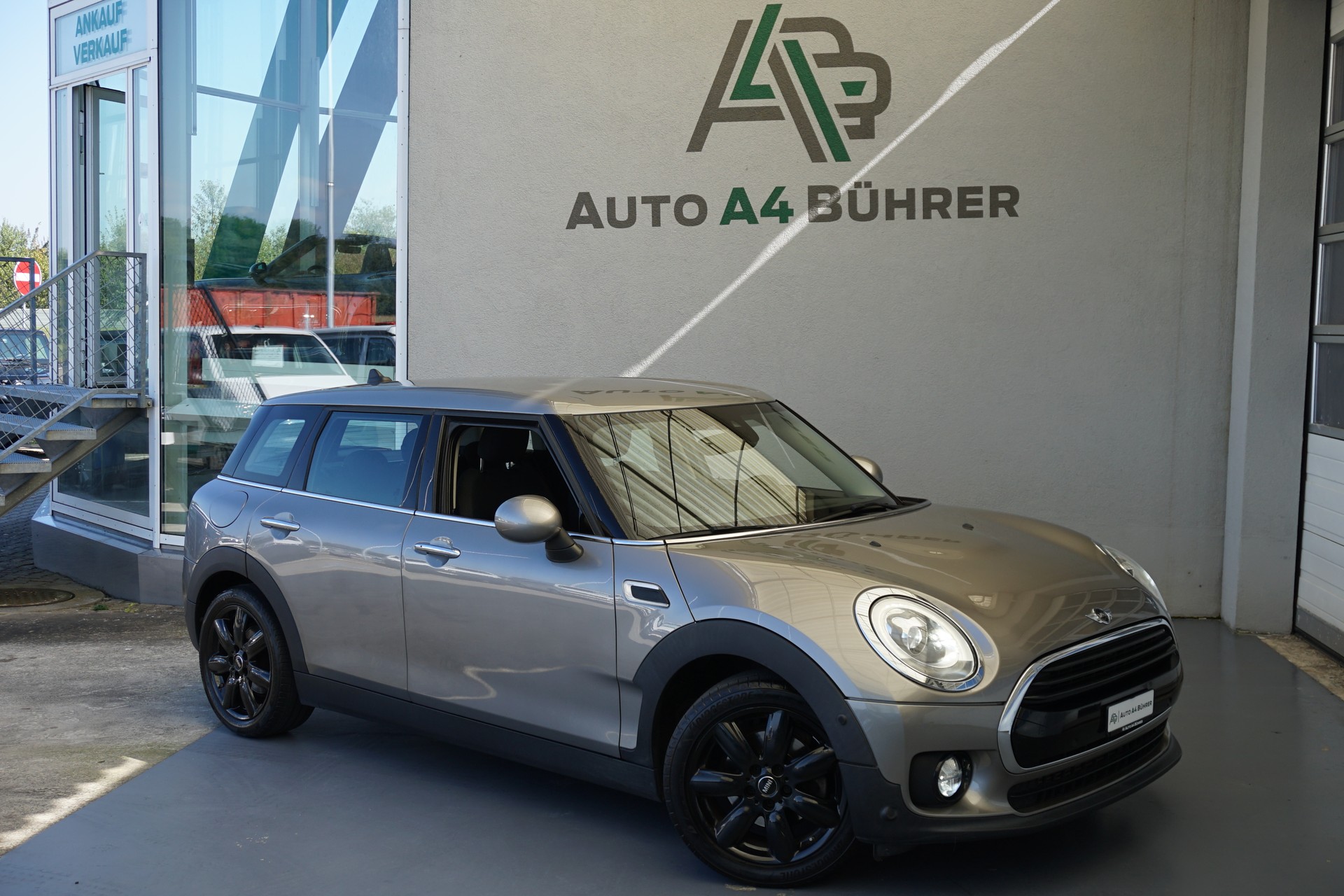 MINI Clubman Cooper 136PS Automat-image-2