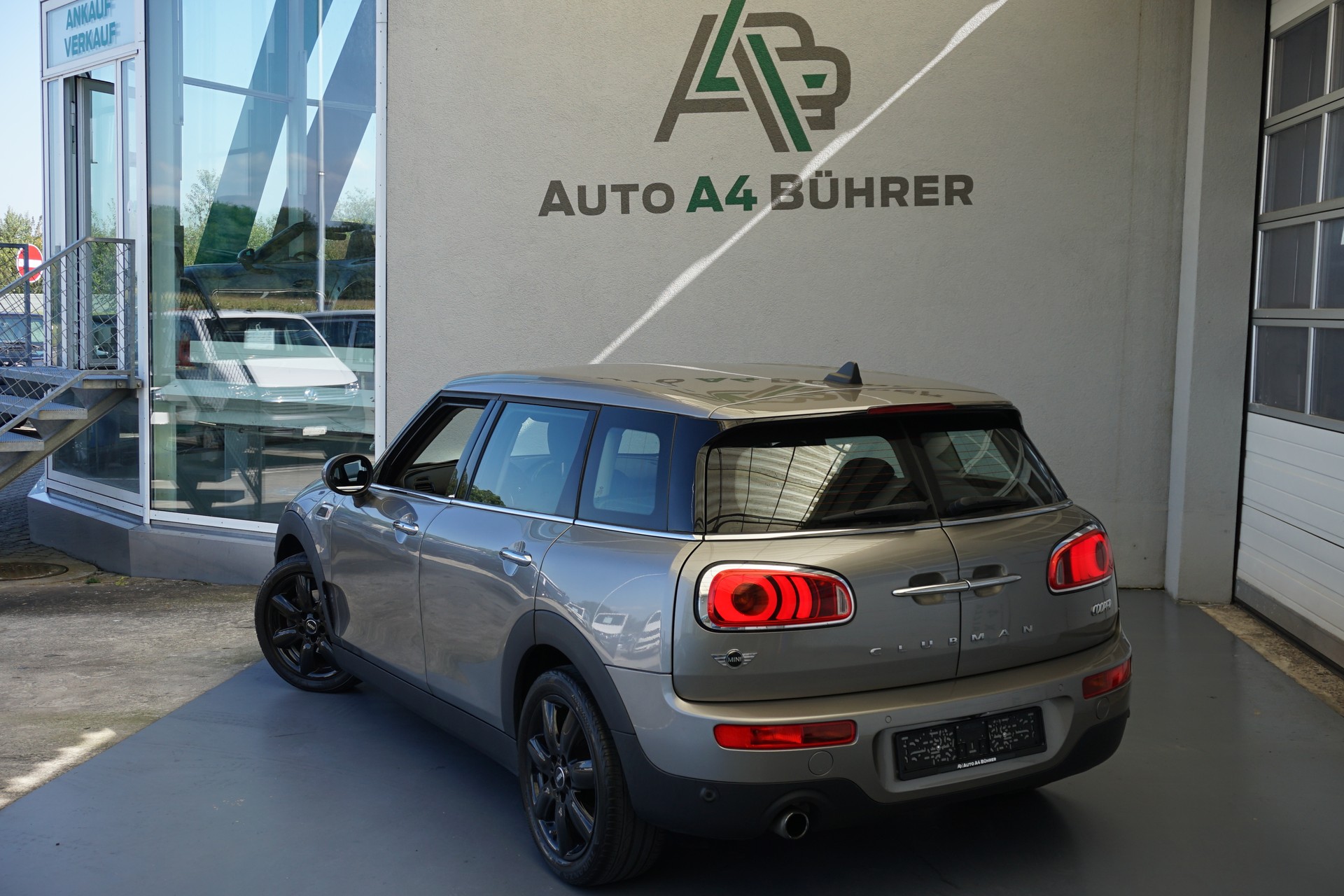 MINI Clubman Cooper 136PS Automat-image-7