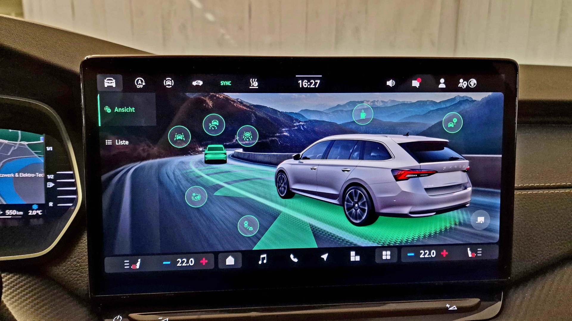 SKODA Octavia Combi 1.5 TSI mHEV DSG Sport Line-image-7