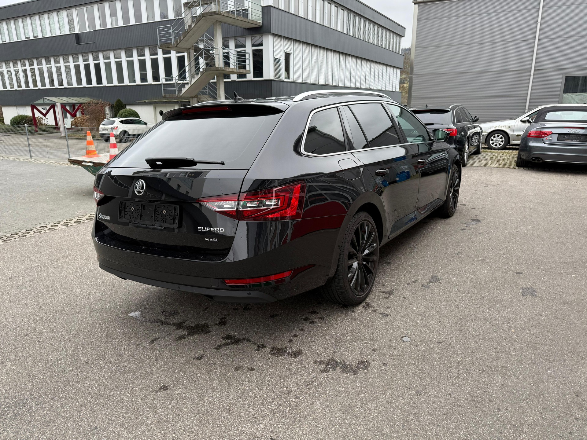 SKODA Superb Combi 2.0 TDi Style 4x4 DSG-image-5