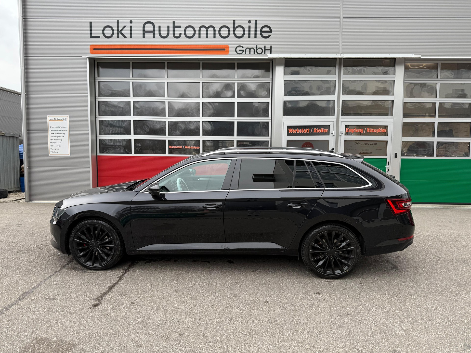 SKODA Superb Combi 2.0 TDi Style 4x4 DSG-image-2