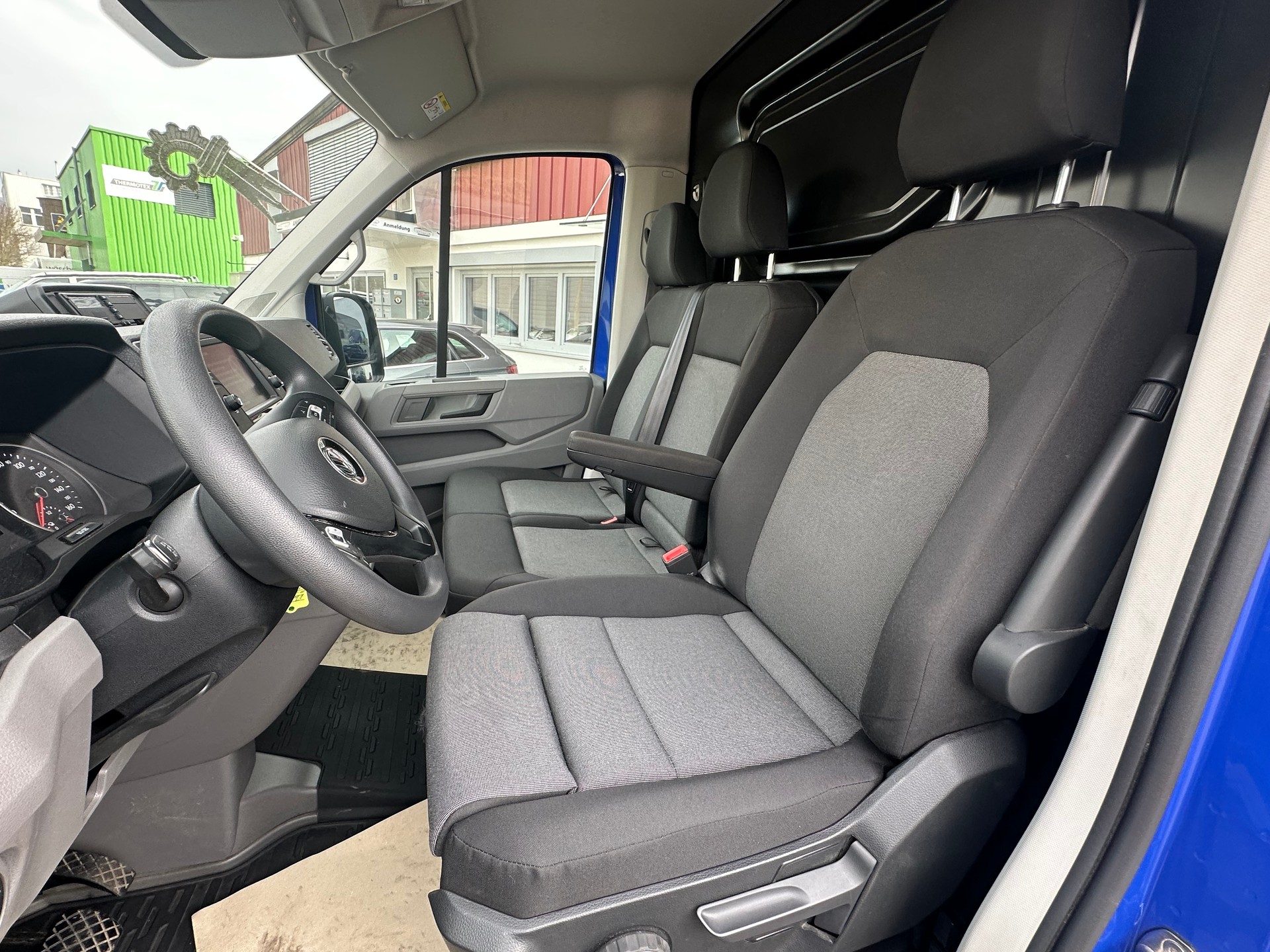 VW CRAFTER-image-7