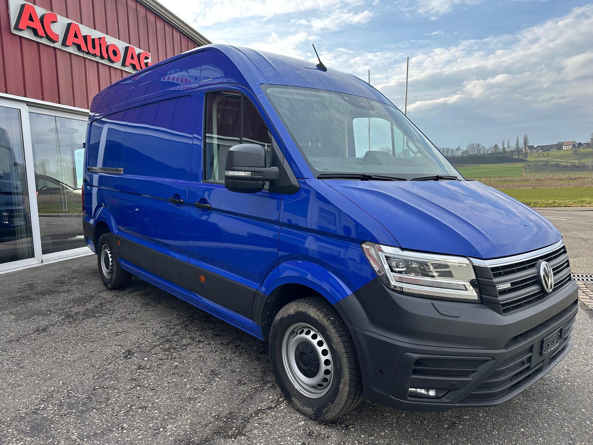 VW CRAFTER-image-1