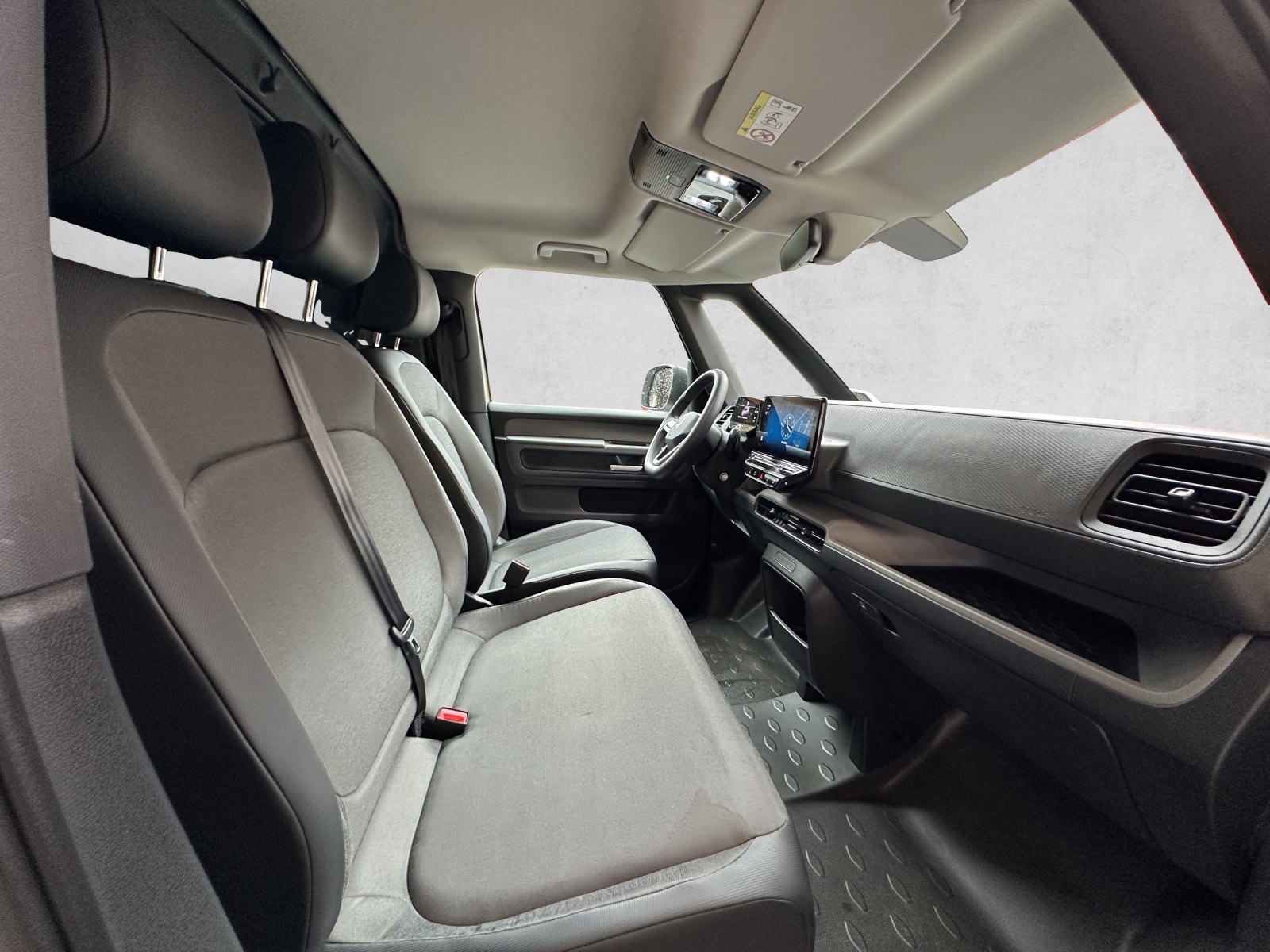 VW ID. Buzz Cargo-image-9