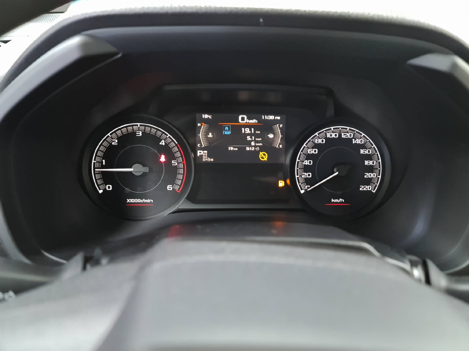 ISUZU D-Max Crew Pick-up 1.9 DDi N60 BB+ 4x4-image-8