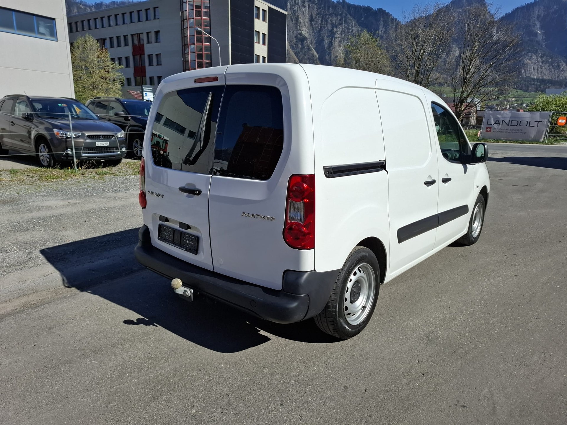 PEUGEOT Partner 1.6 BlueHDI Active-image-2
