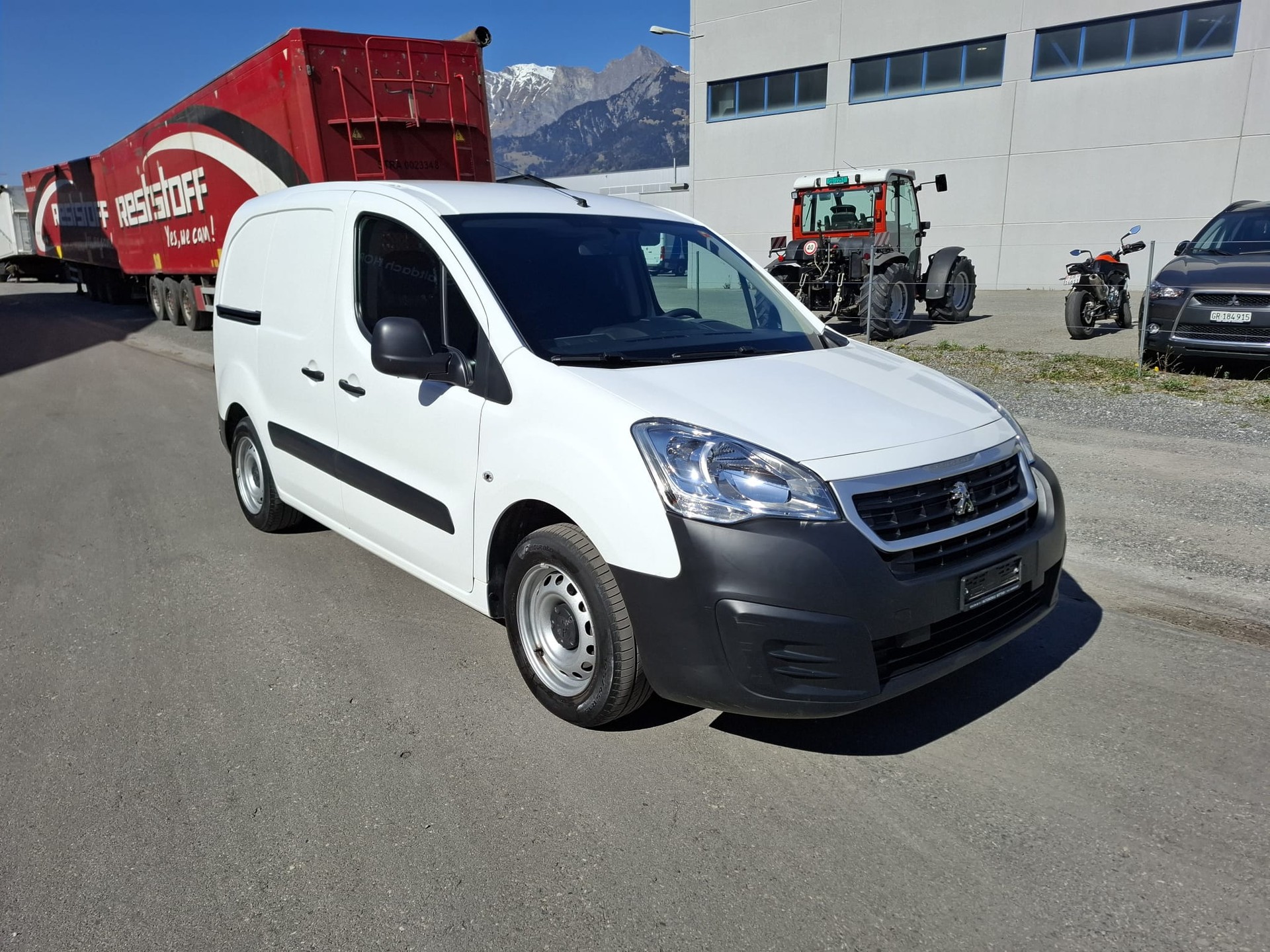 PEUGEOT Partner 1.6 BlueHDI Active-image-1