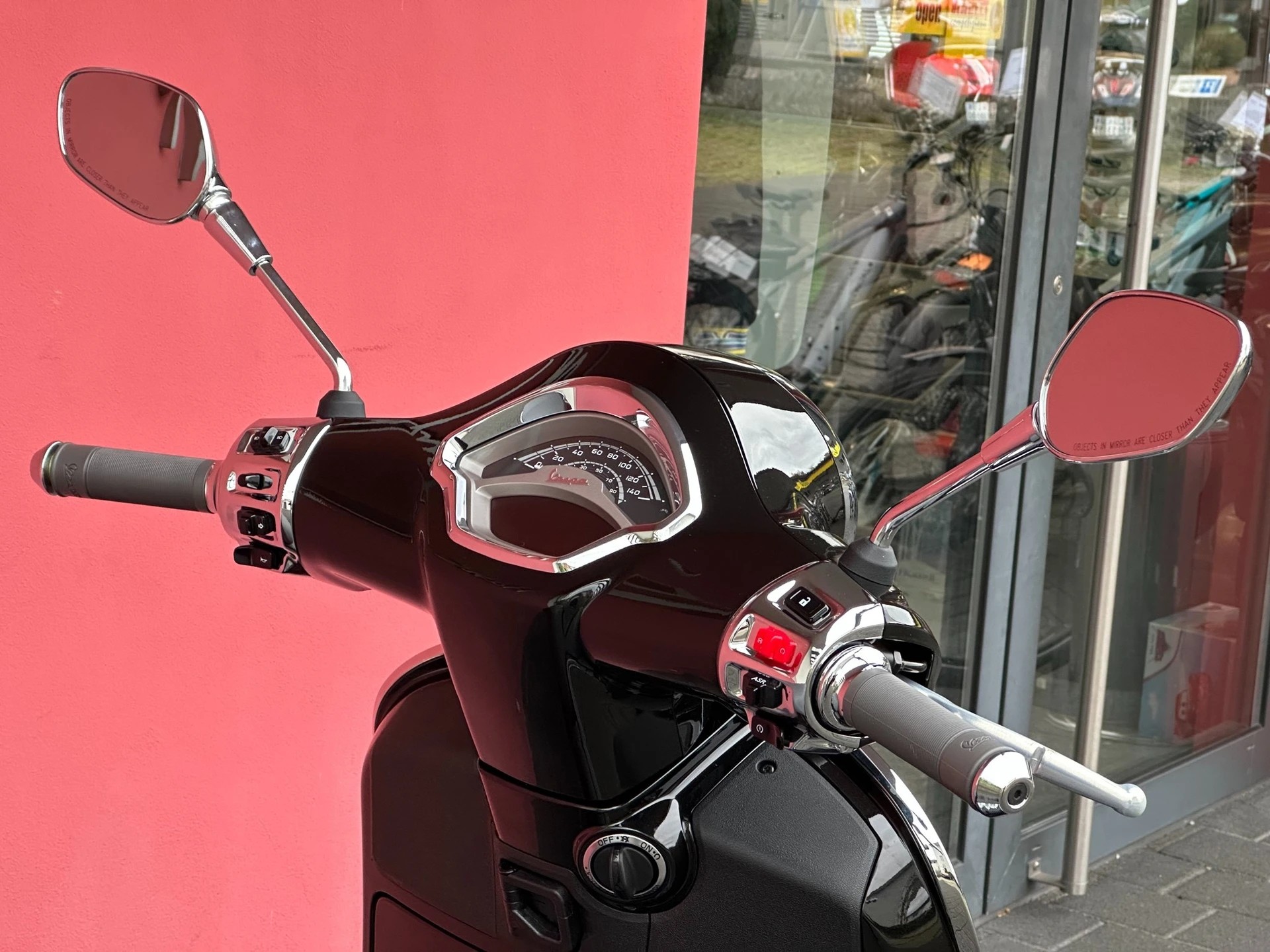 PIAGGIO Vespa GTS 125 RST Euro 5+-showroom-element-3