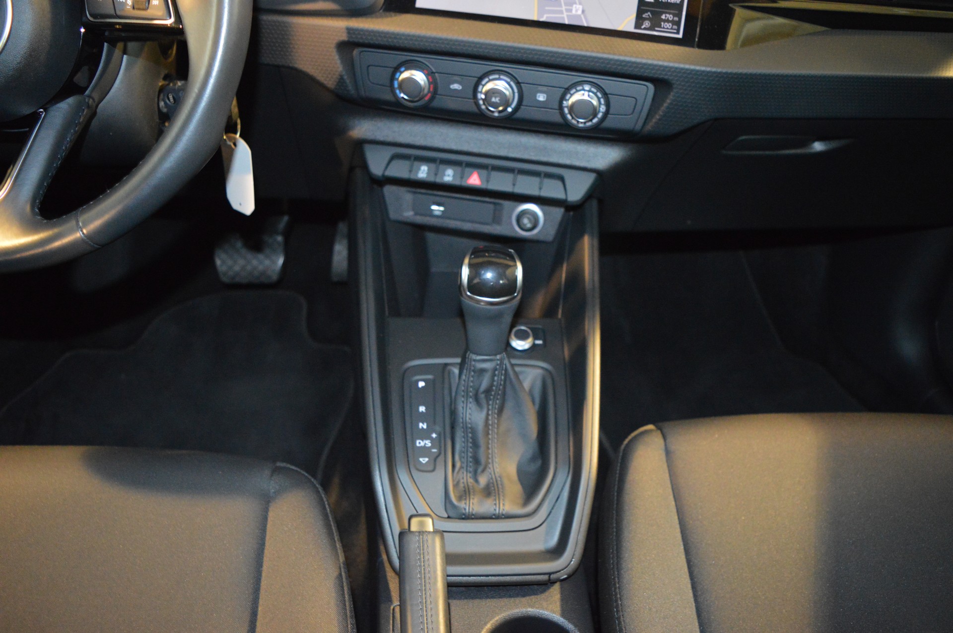 AUDI A1 Sportback 30 TFSI S-tronic-image-21